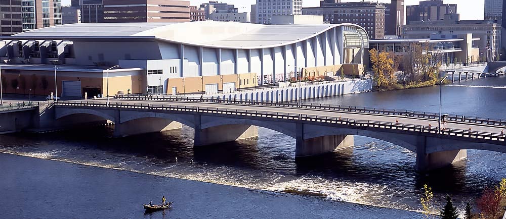 Grand Rapids Swing Bridge in Grand Rapid, Michigan