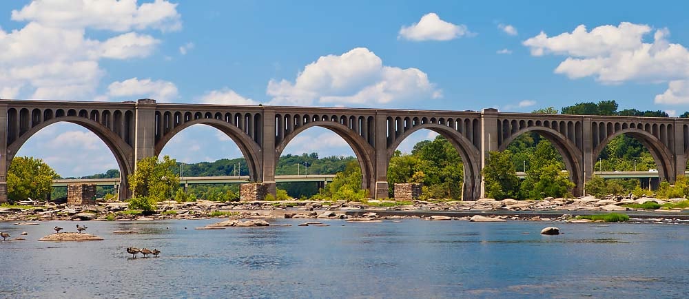 James-River-Railway-Bridge-in-Richmond-Virginia-1